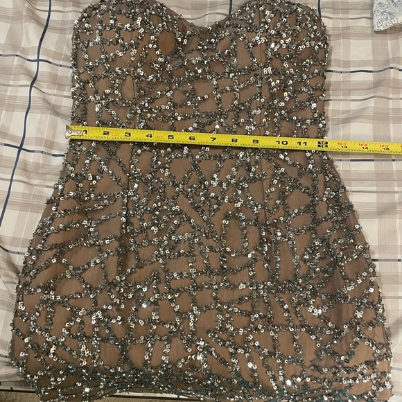 Sparkling Formal Dress - Picture 6 of 7